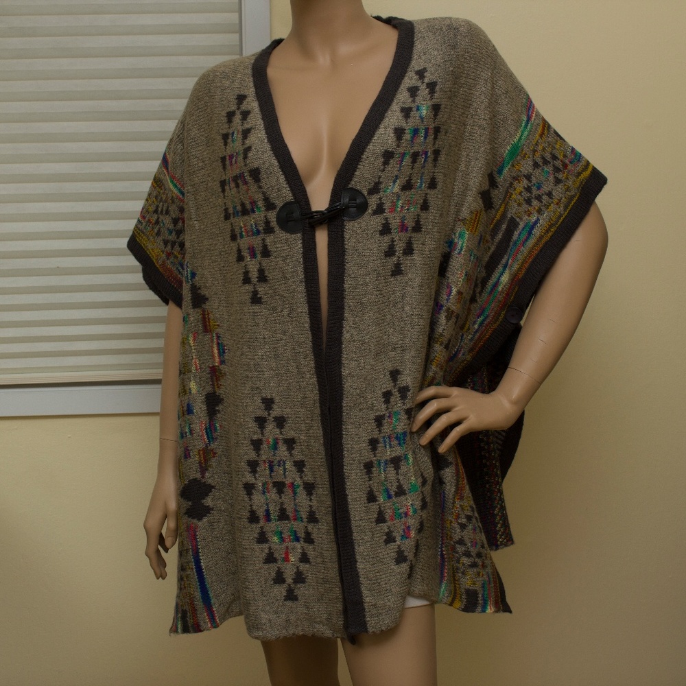 LUXMI Poncho